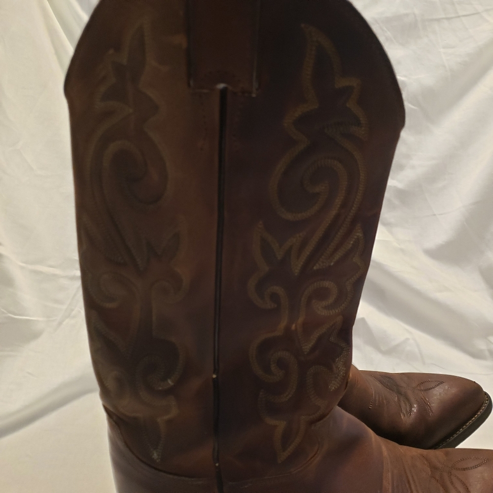 Justin 2252 Men's Classic Western Boot with Bay Apache Cowhide Foot and Rounded - Picture 2 of 10